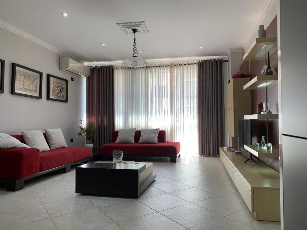 Laureta Central Apartment Tirana Exterior foto